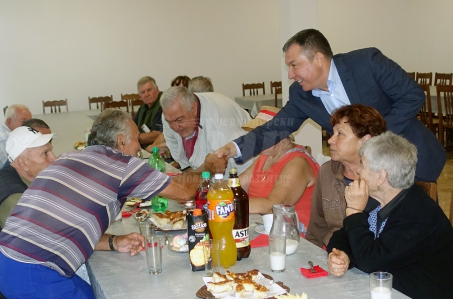 Кметът на Несебър се срещна с  жителите на село Паницово